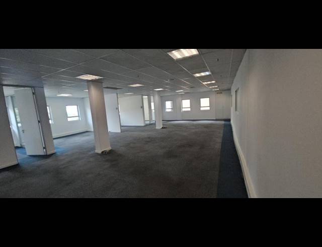 INDUSTRIAL PROPERTY TO RENT IN LONGMEADOW